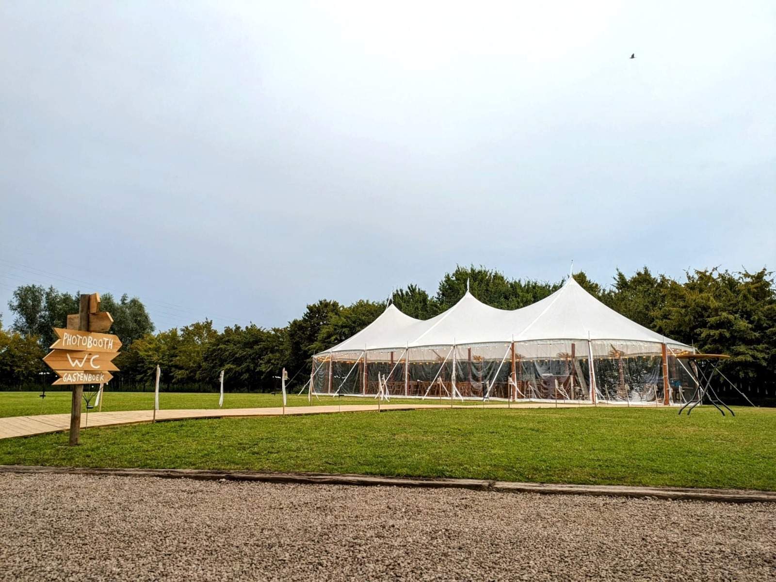 Sailcloth Tent 10 x 22 Meter | VDO Events: Ervaar elegantie en ruimte met onze Sailcloth tent van 10 bij 22 meter. Unieke en sfeervolle setting.